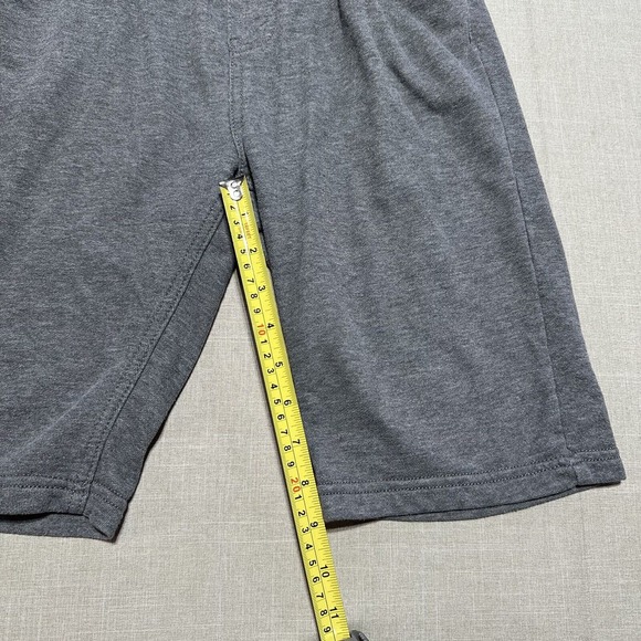Levis Youth Gray Sweatshorts shorts - XL - Picture 6 of 9